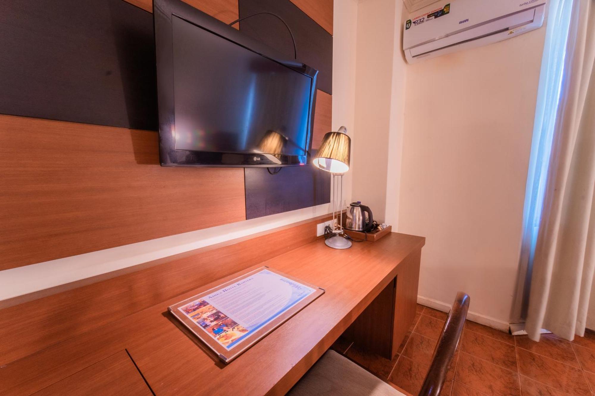 Adika Hotel Bahtera Klandasan Kecil Buitenkant foto