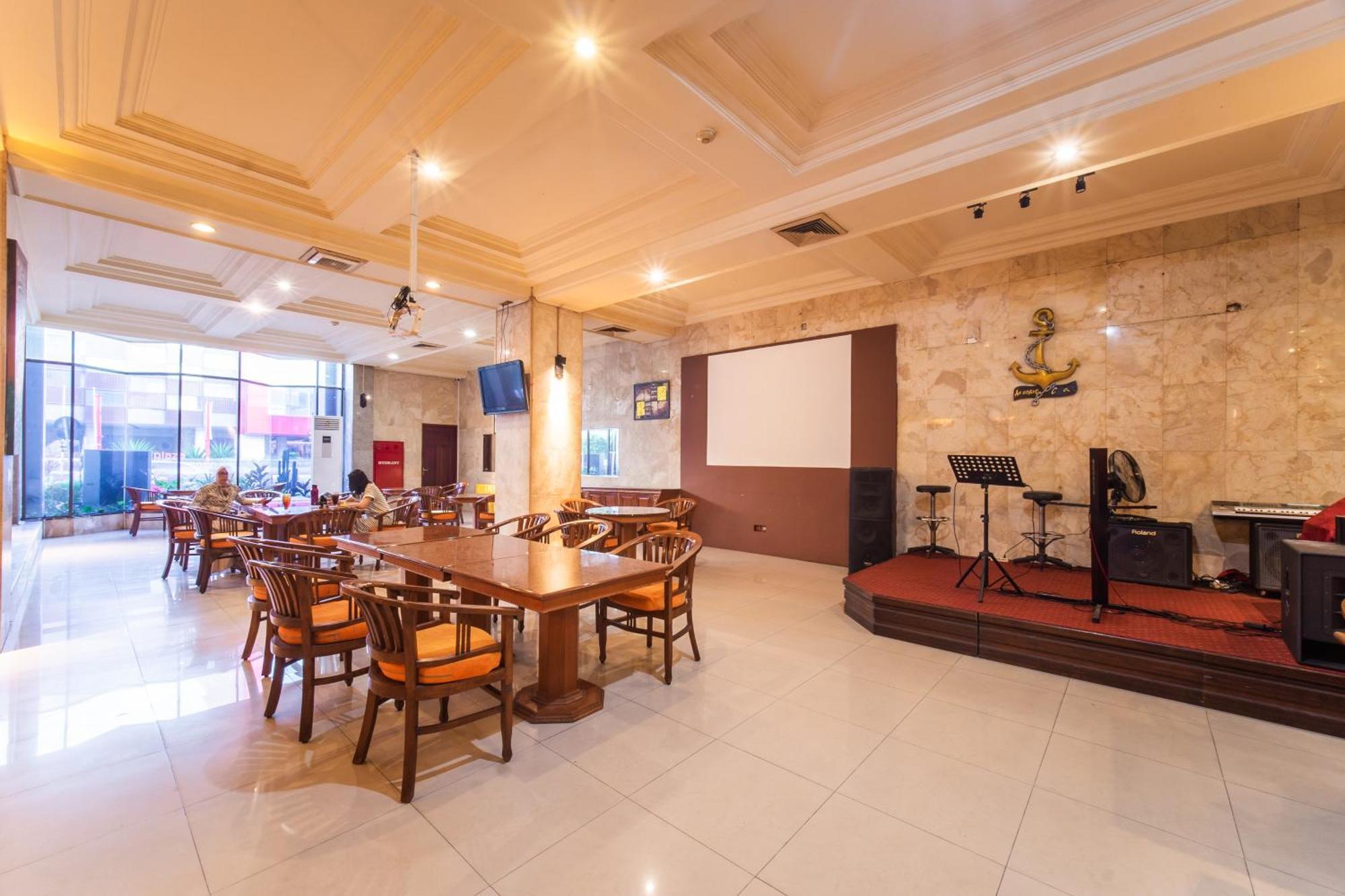 Adika Hotel Bahtera Klandasan Kecil Buitenkant foto