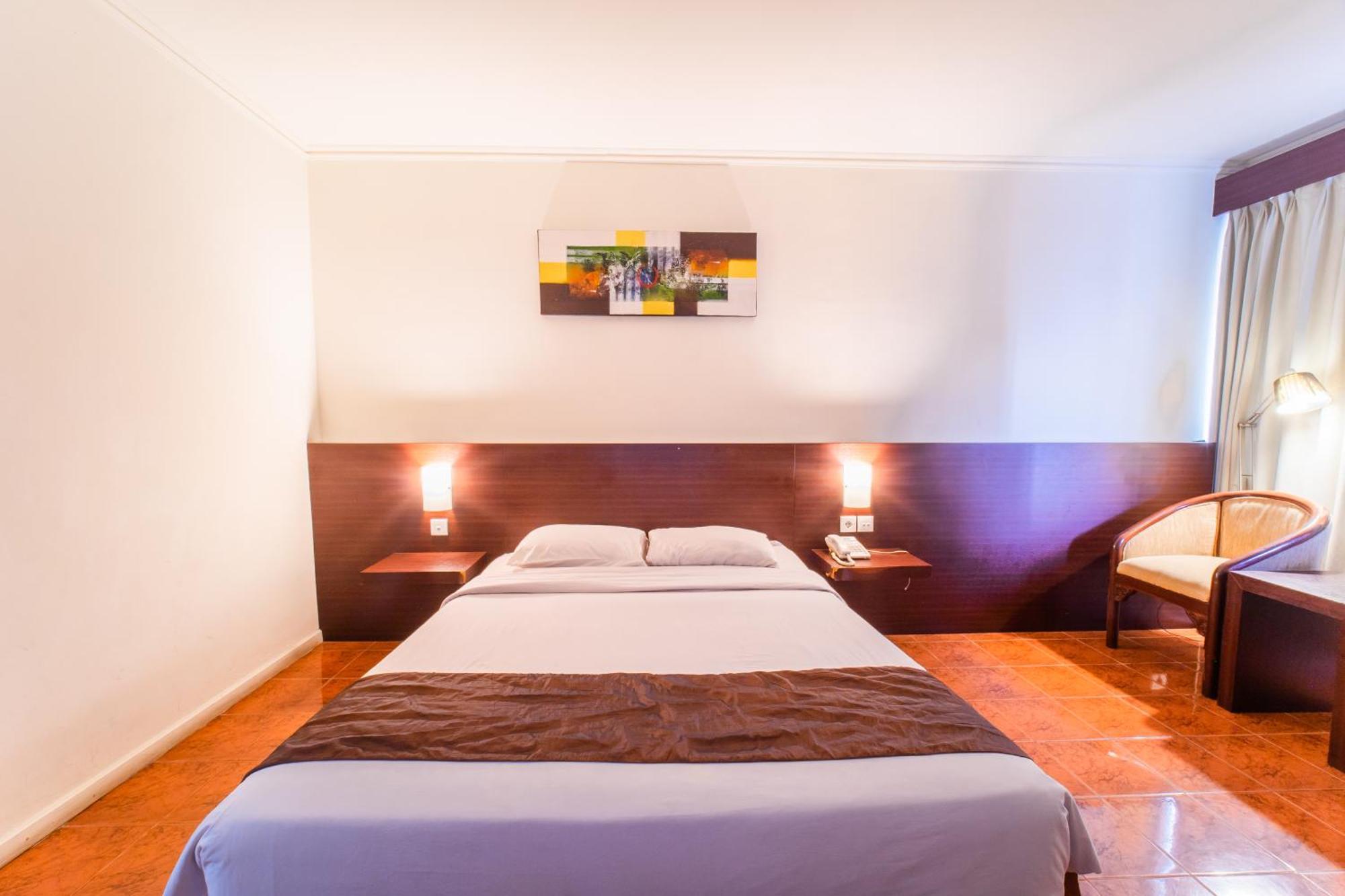 Adika Hotel Bahtera Klandasan Kecil Buitenkant foto