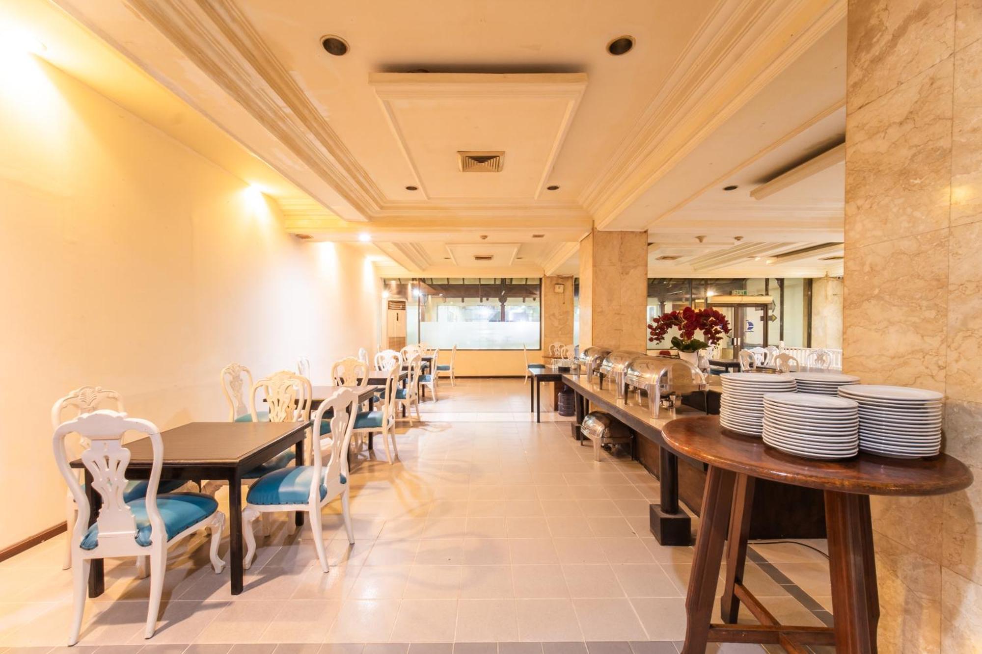 Adika Hotel Bahtera Klandasan Kecil Buitenkant foto