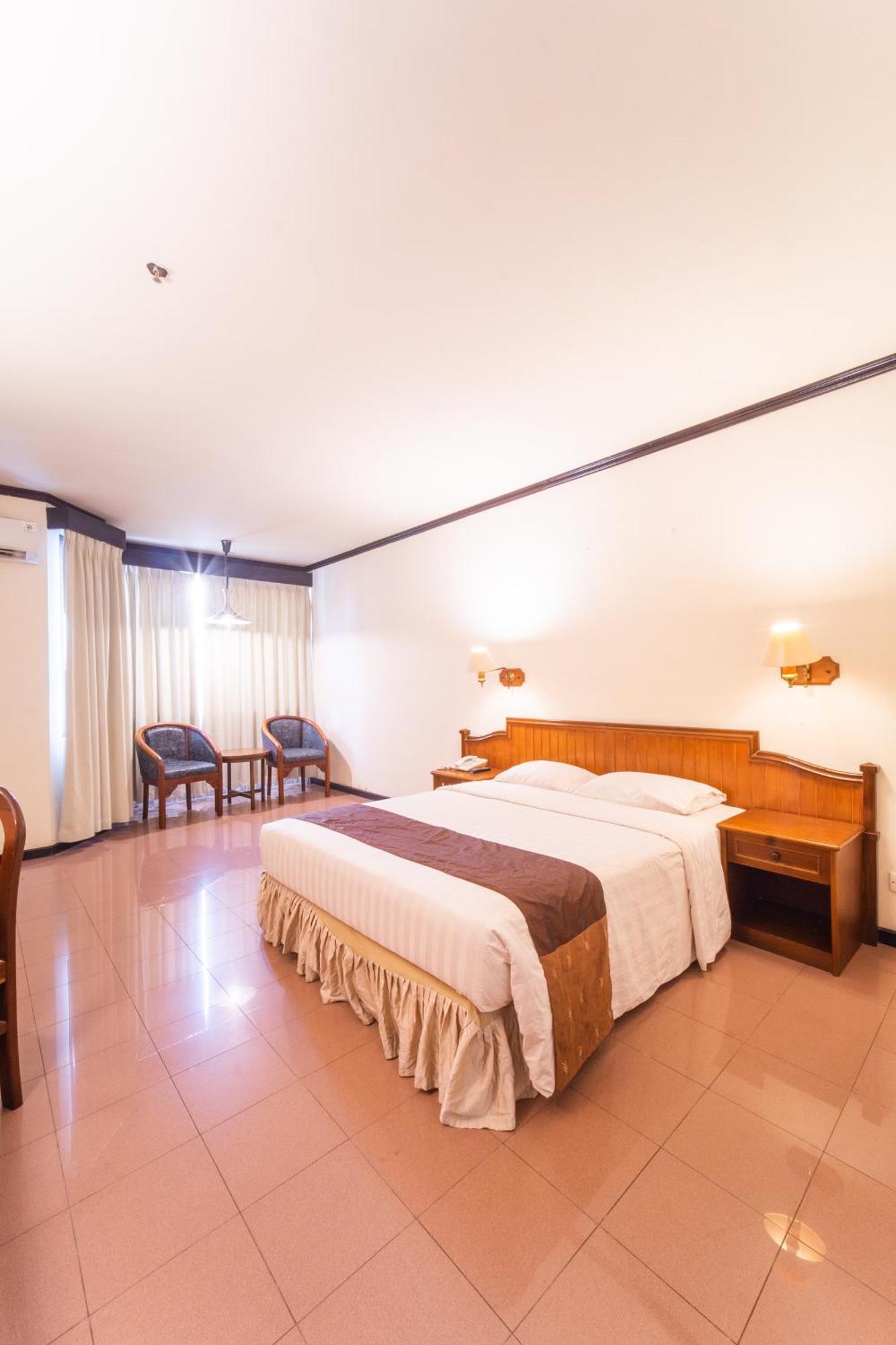 Adika Hotel Bahtera Klandasan Kecil Buitenkant foto